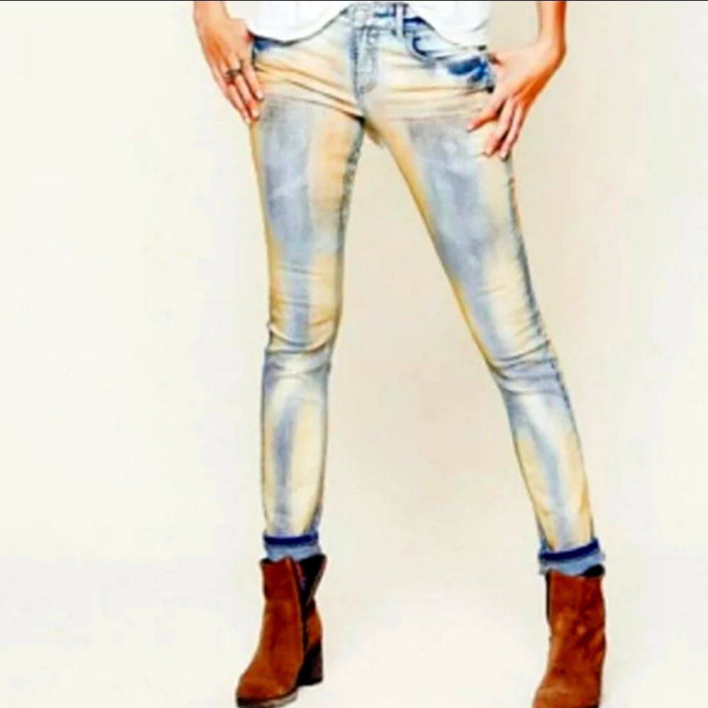Free People Super Rare Unique Tie Dye Bleach Dirty Wash Jeans Size 29 Paintbrush